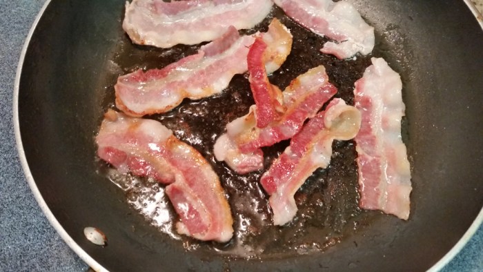 frying bacon slices