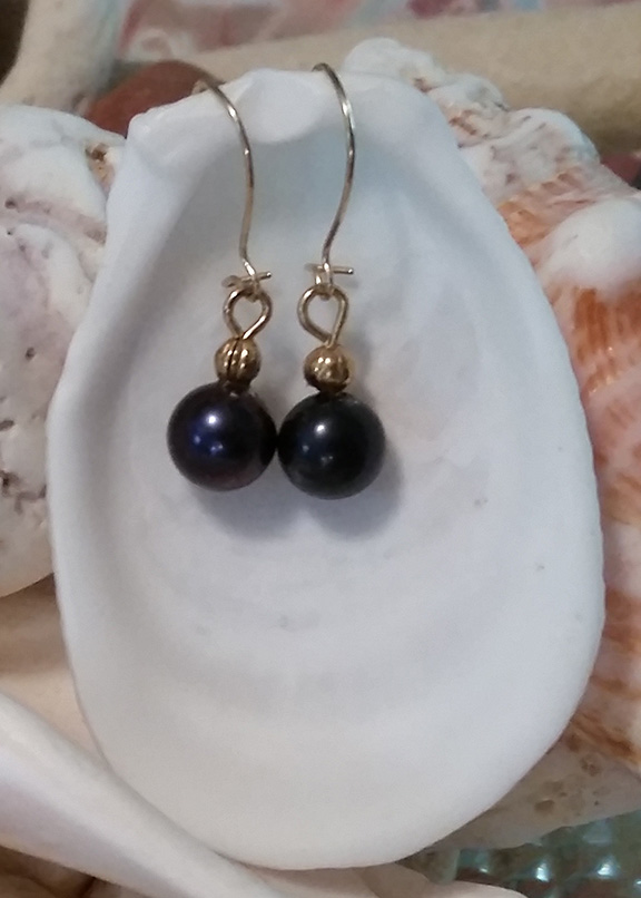 Black pearl earrings