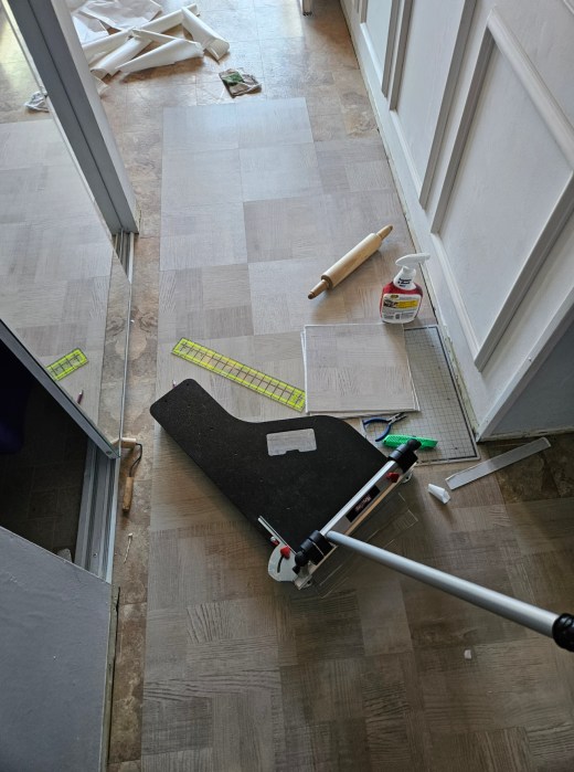 Progression of installed flooring